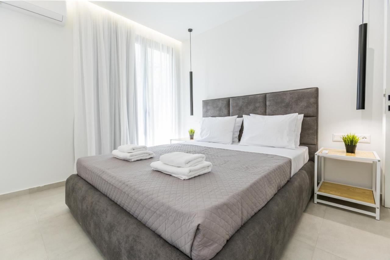 Varkiza Luxury By Raise Apartment *