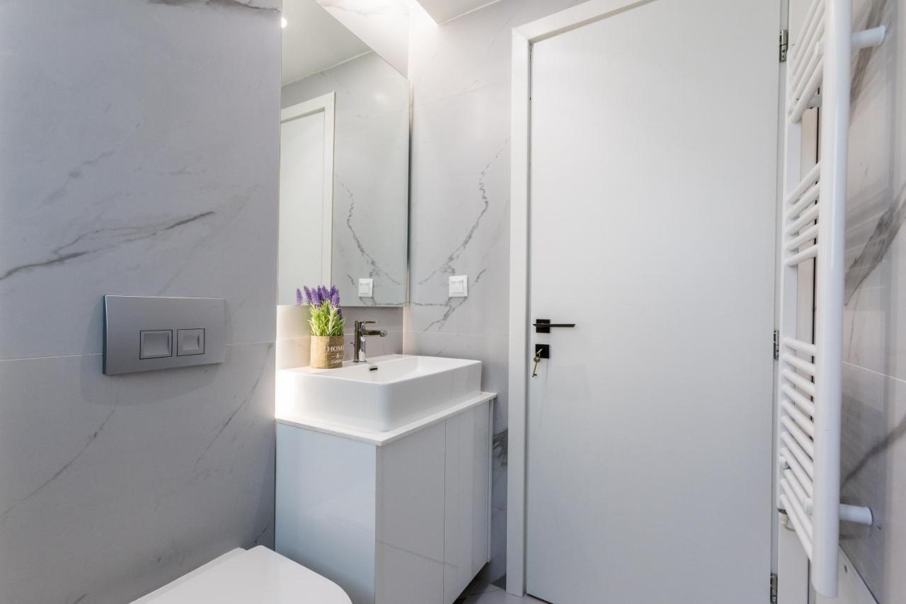 Varkiza Luxury By Raise Apartment Vári