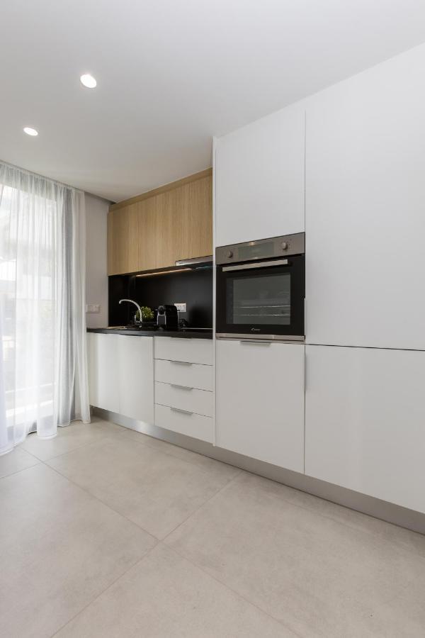 Varkiza Luxury By Raise Apartment