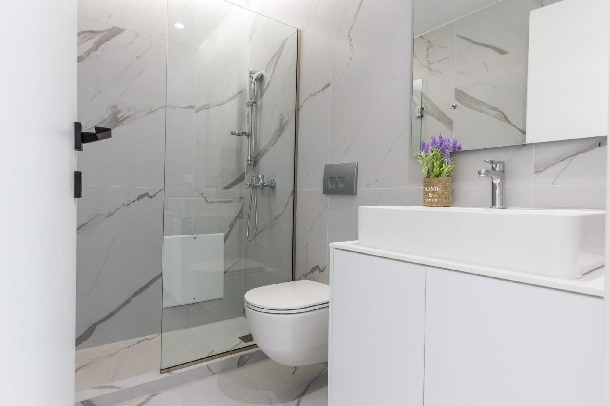 Varkiza Luxury By Raise