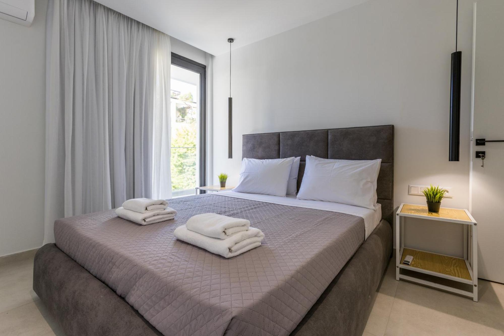 Varkiza Luxury By Raise Apartment *