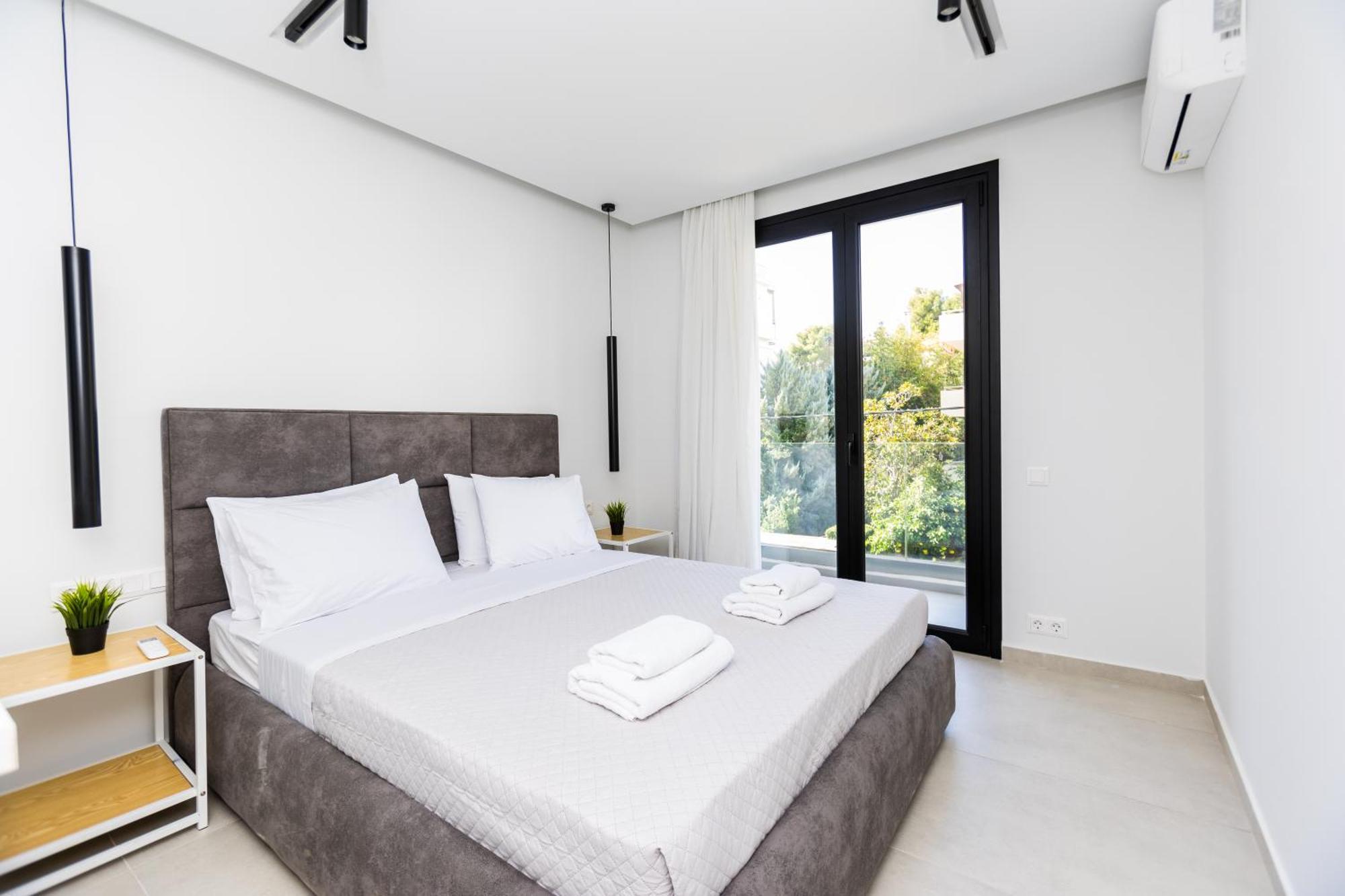 Varkiza Luxury By Raise Apartment *